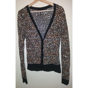 Heart Hips Leopard Print Lightweight Jacket